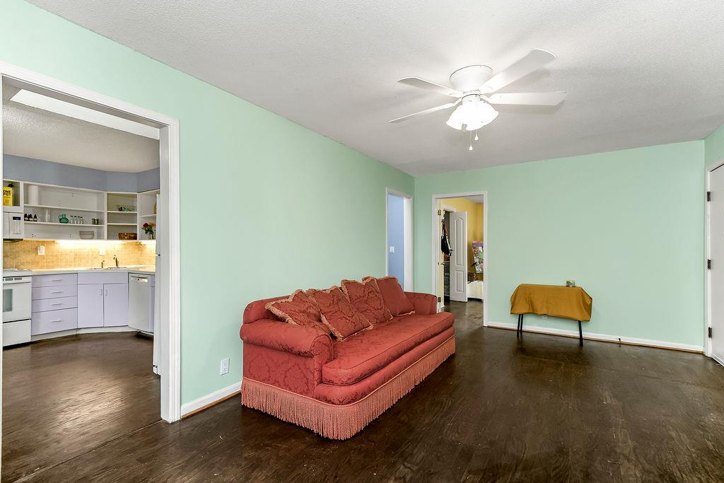 821 S Boeke Street Property Photo 6