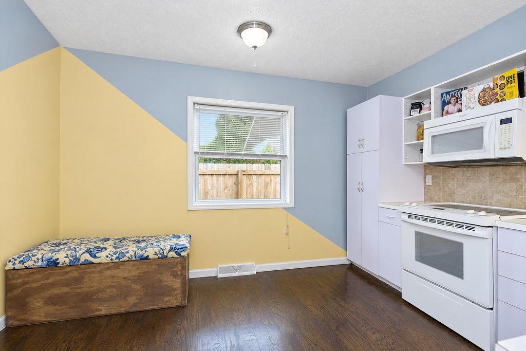 821 S Boeke Street Property Photo 12