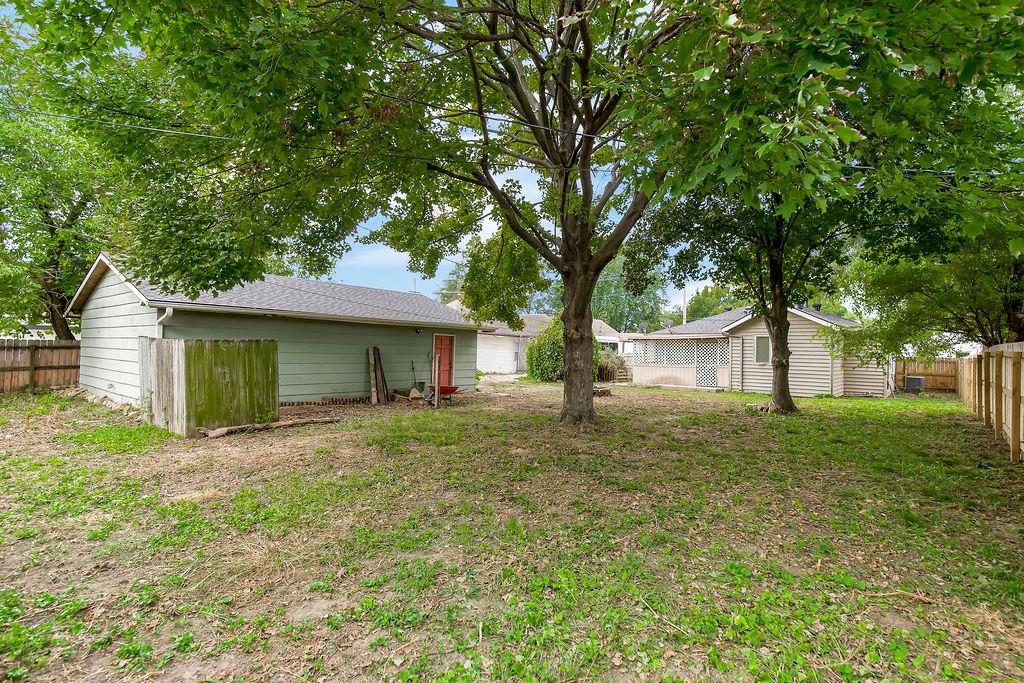 821 S Boeke Street Property Photo 27