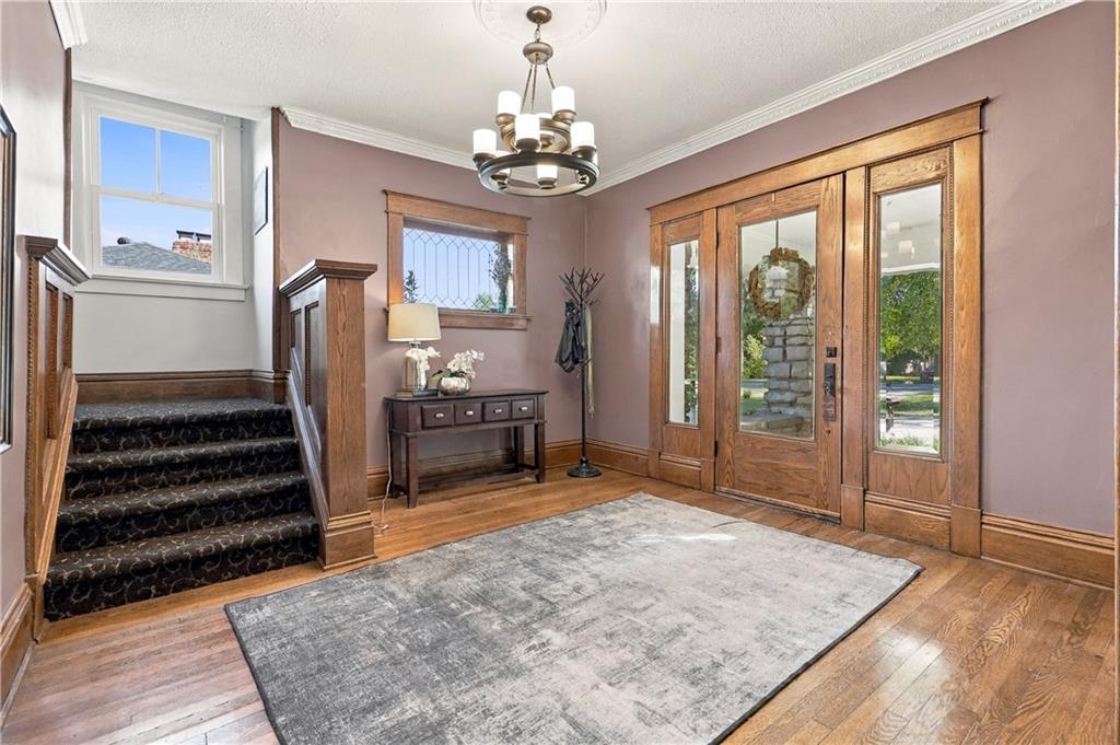 5532 Knox Avenue Property Photo 4