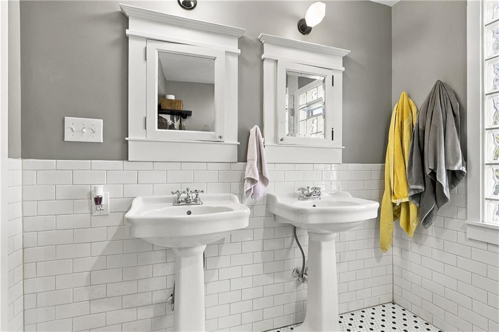 5532 Knox Avenue Property Photo 22