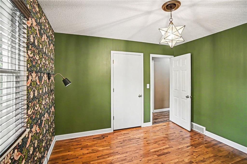 206 Vine Street Property Photo 16