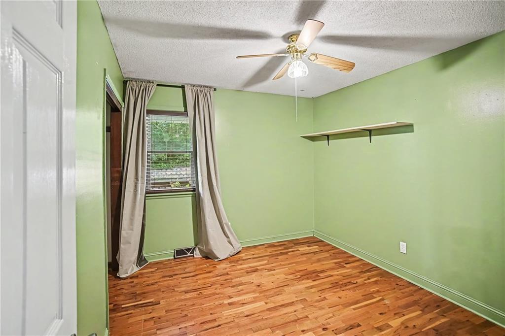 206 Vine Street Property Photo 18