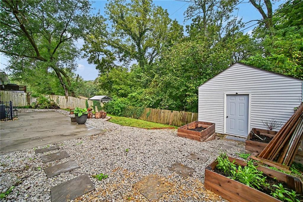 206 Vine Street Property Photo 25