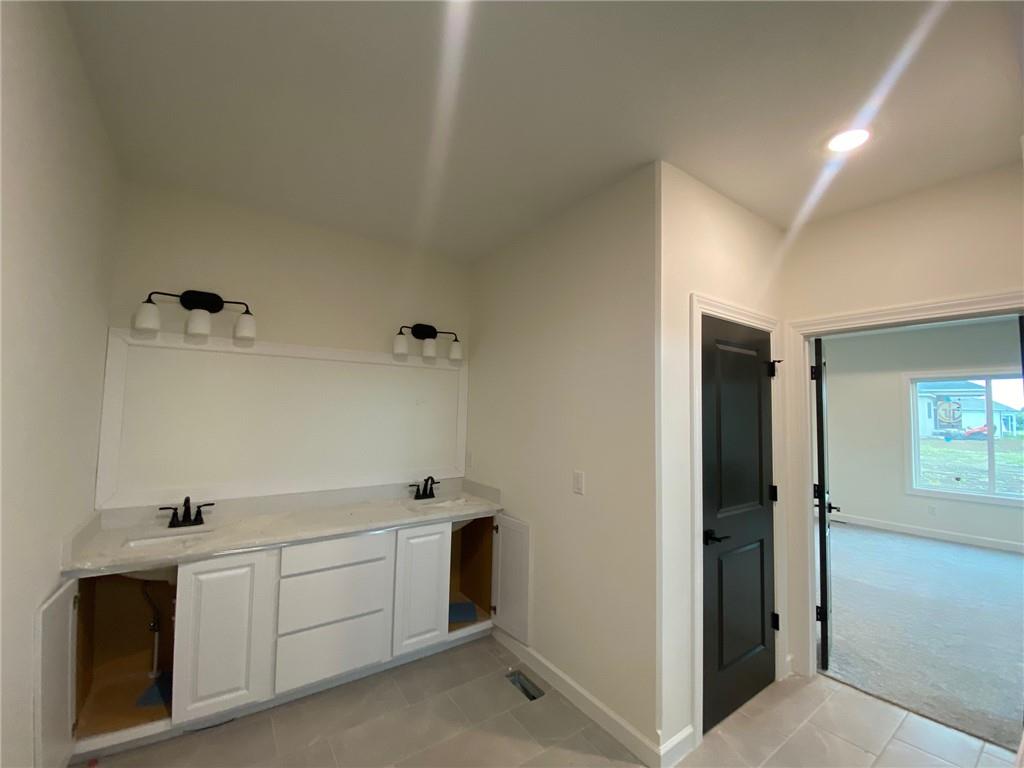 19353 Skyview Lane Property Photo 11