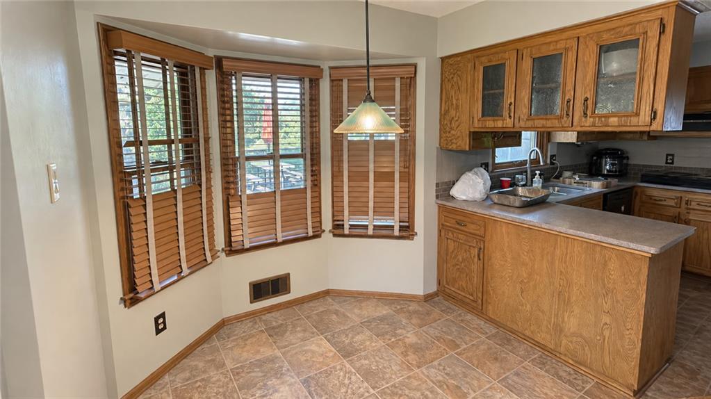 12836 Saint Andrews Drive Property Photo 6