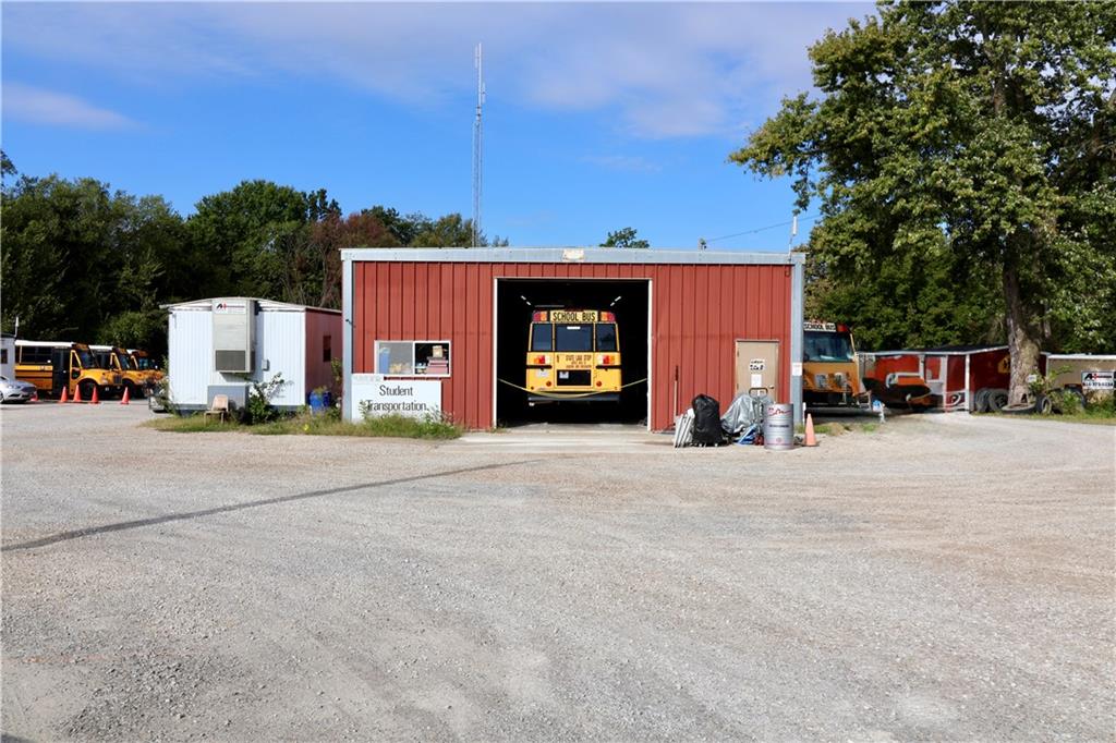 214 & 216 Sw 13 Highway Property Photo 1