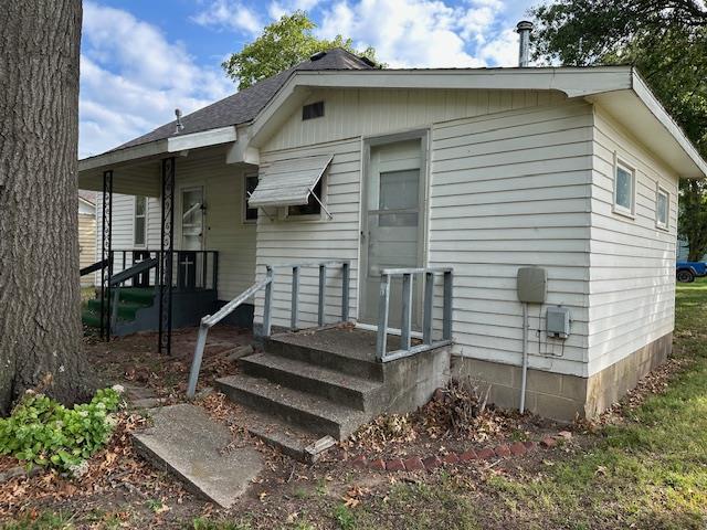 209 S Carbon Street Property Photo 3