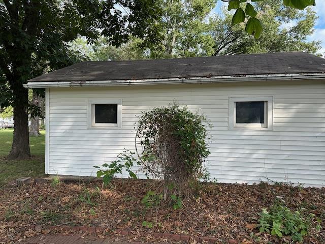 209 S Carbon Street Property Photo 5
