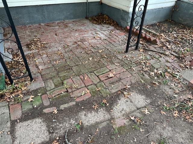209 S Carbon Street Property Photo 6