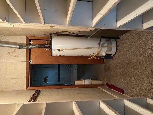 209 S Carbon Street Property Photo 14