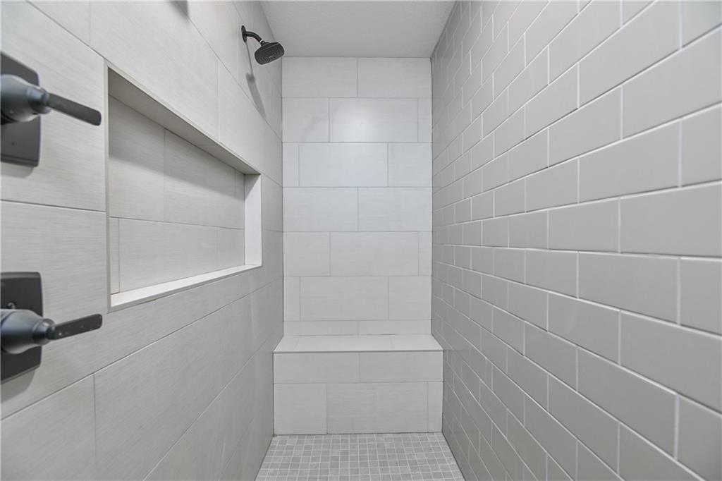 6009 Arapahoe Street Property Photo 25