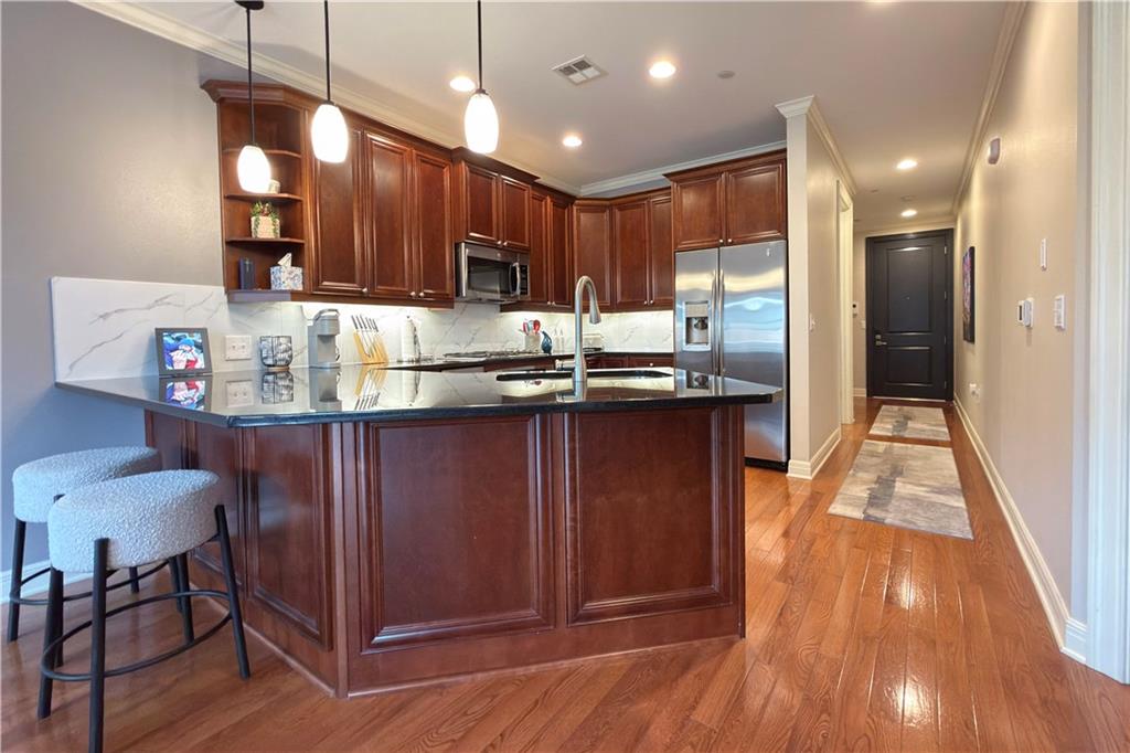 10511 Mission Road Property Photo 4