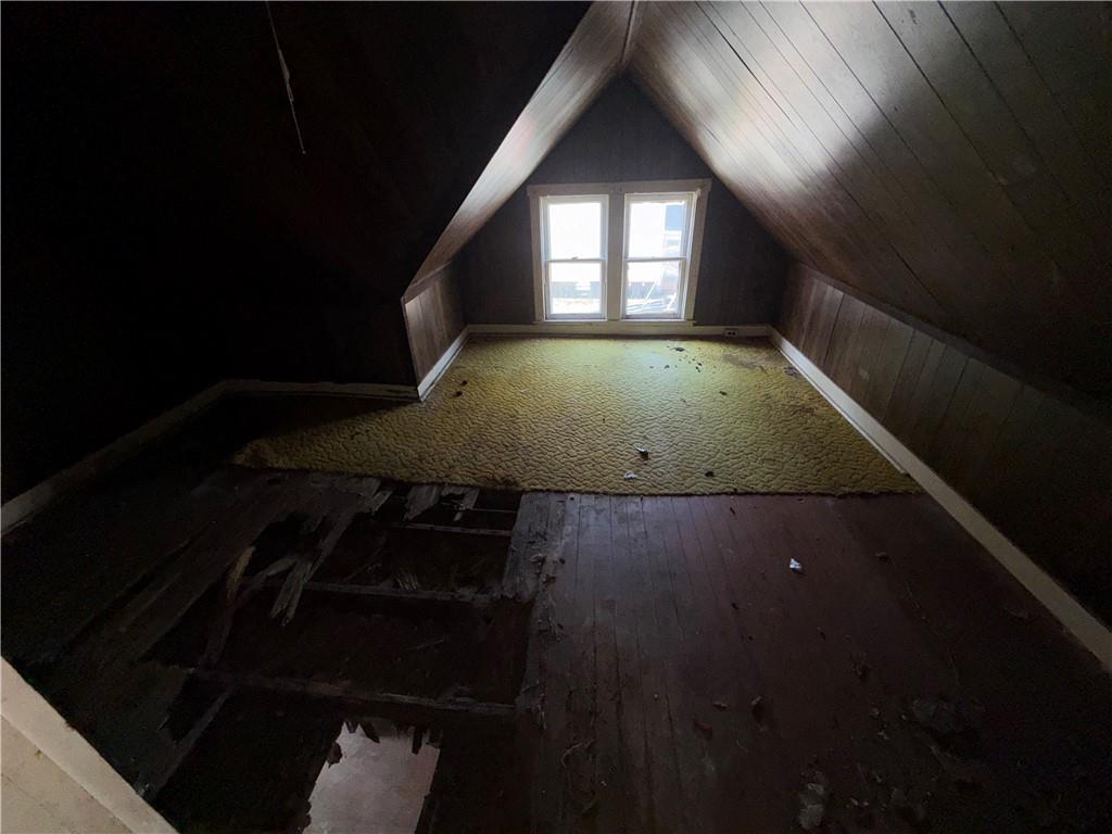 503 Benton Avenue Property Photo 16