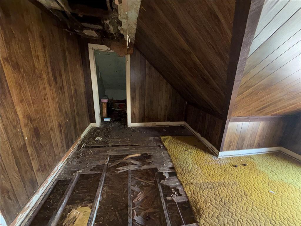 503 Benton Avenue Property Photo 17