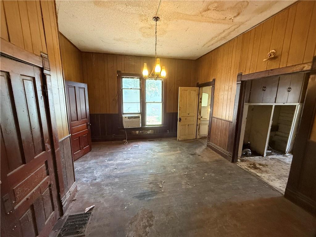 503 Benton Avenue Property Photo 31