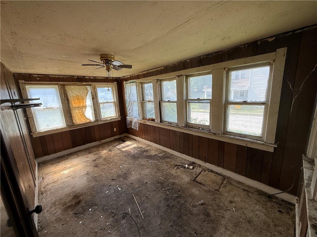503 Benton Avenue Property Photo 32