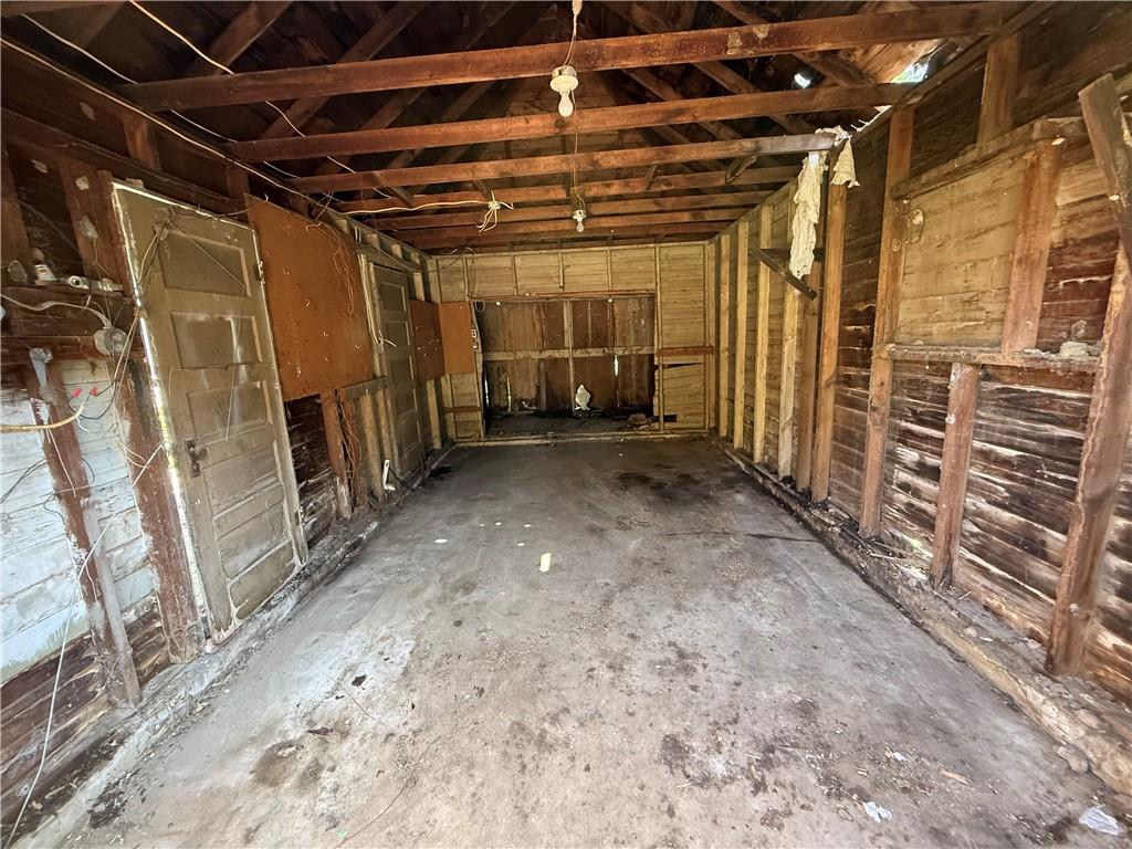 503 Benton Avenue Property Photo 38
