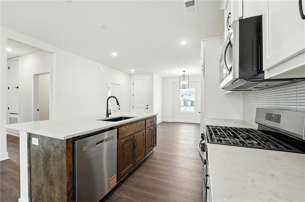 17671 Jubilee Street Property Photo 6