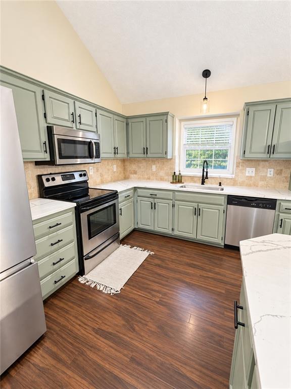 10430 N Tracy Avenue Property Photo 6