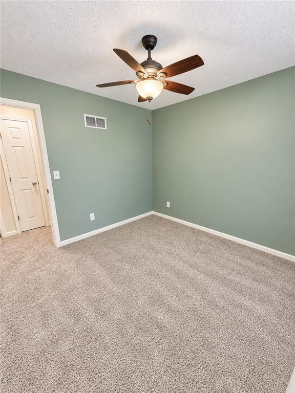 10430 N Tracy Avenue Property Photo 10