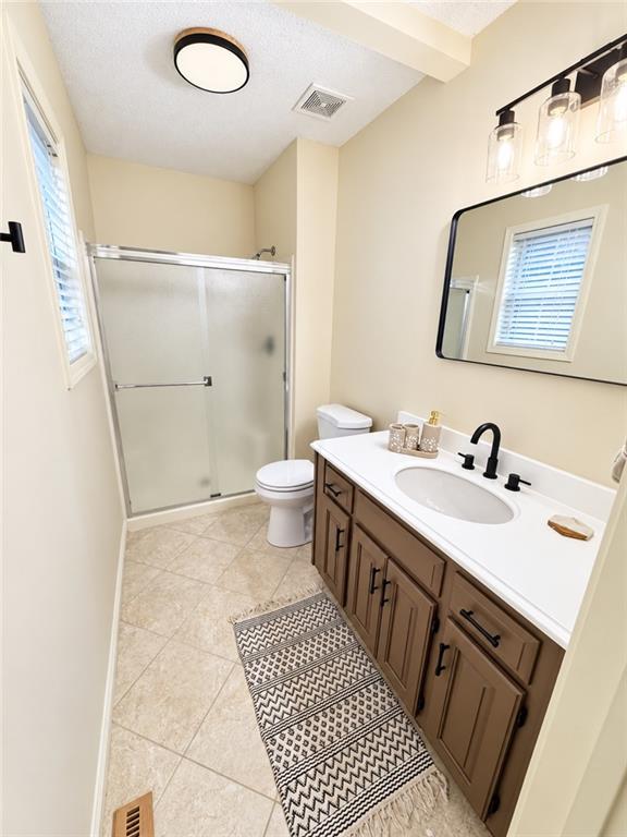 10430 N Tracy Avenue Property Photo 14