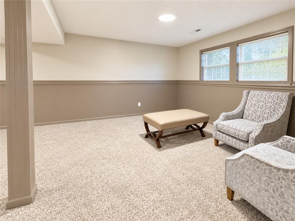 10430 N Tracy Avenue Property Photo 22