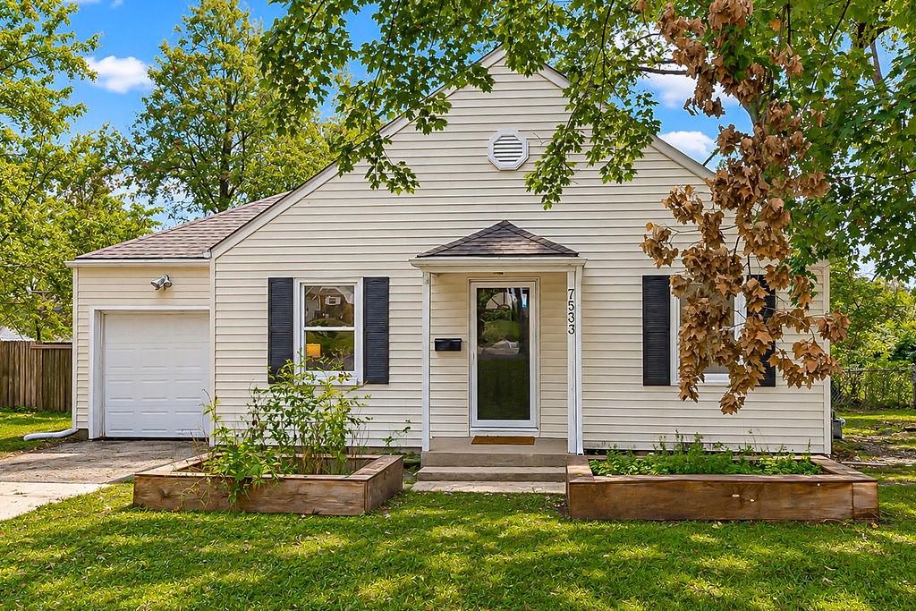 7533 Marty Street Property Photo 2