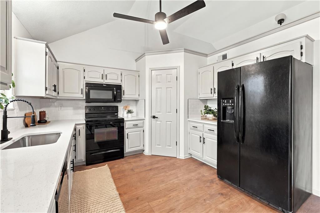 718 Shiloh Drive Property Photo 17