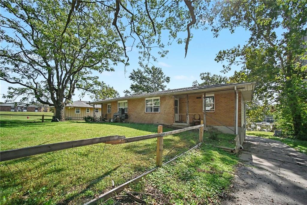 6109 Farrow Avenue Property Photo 2
