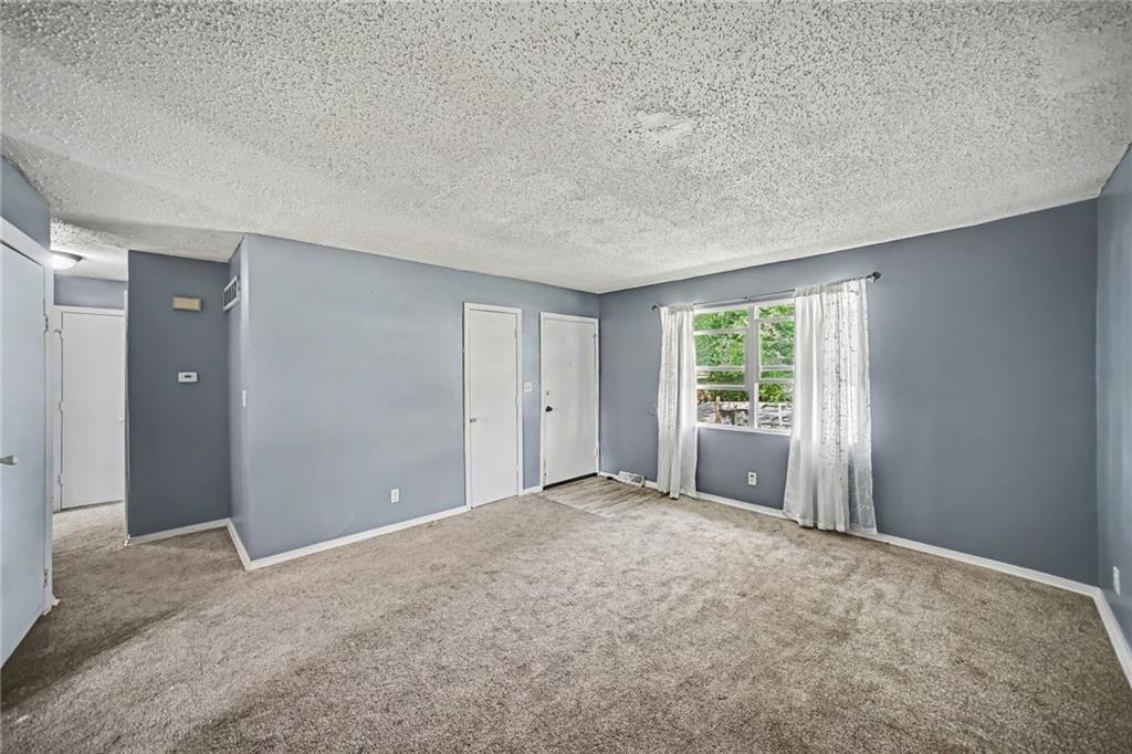 6109 Farrow Avenue Property Photo 3