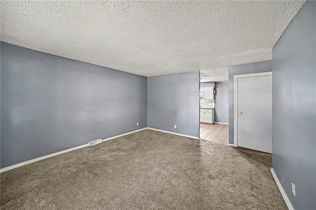 6109 Farrow Avenue Property Photo 4