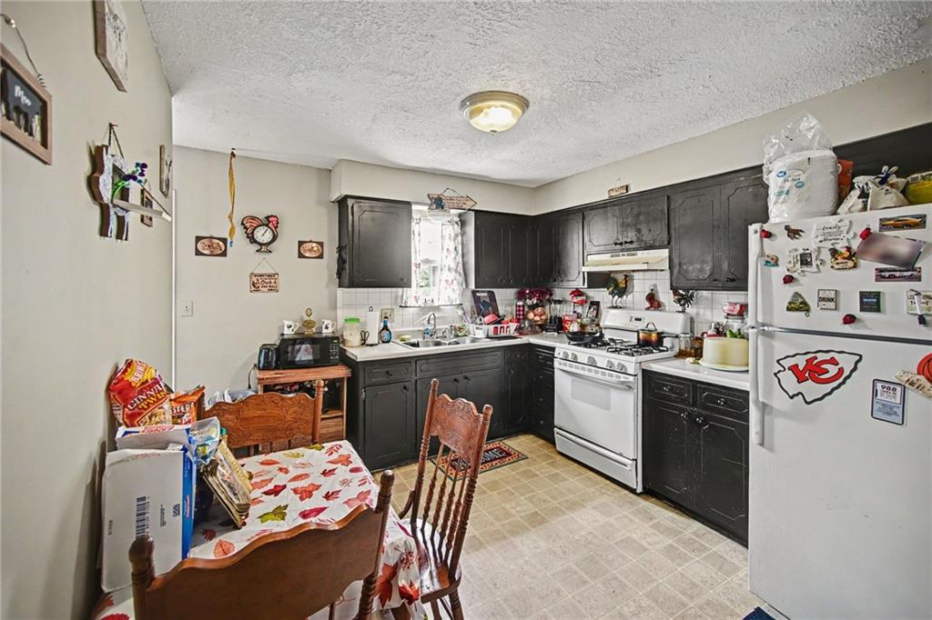 6109 Farrow Avenue Property Photo 14