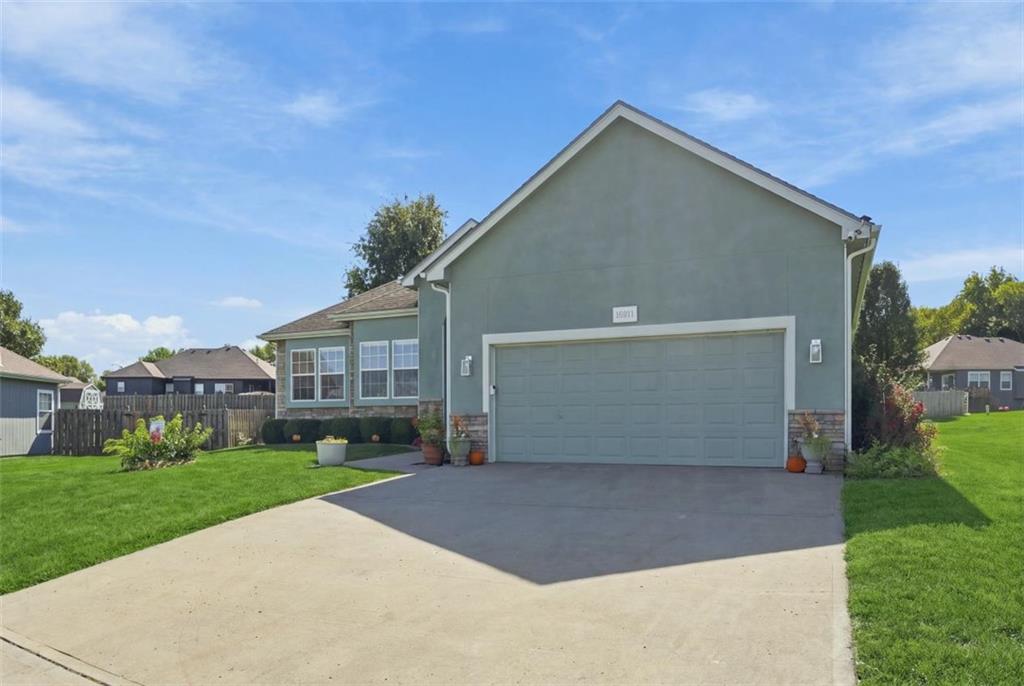 16911 Tucker Court Property Photo 6