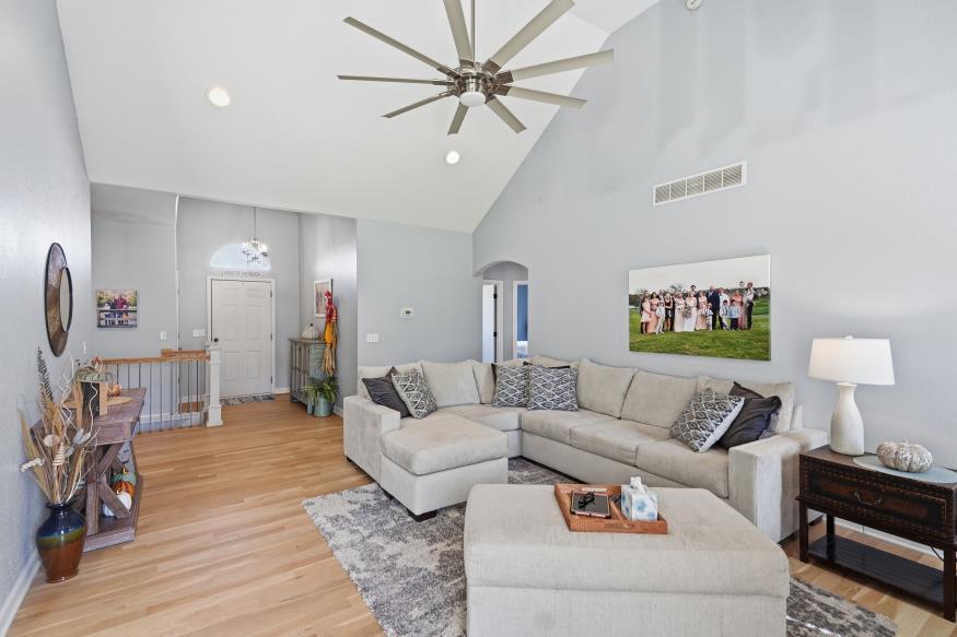 16911 Tucker Court Property Photo 11