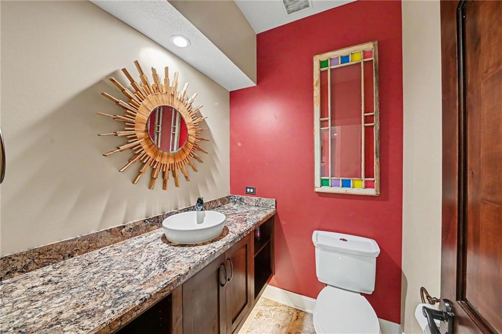 21936 Linwood Road Property Photo 30
