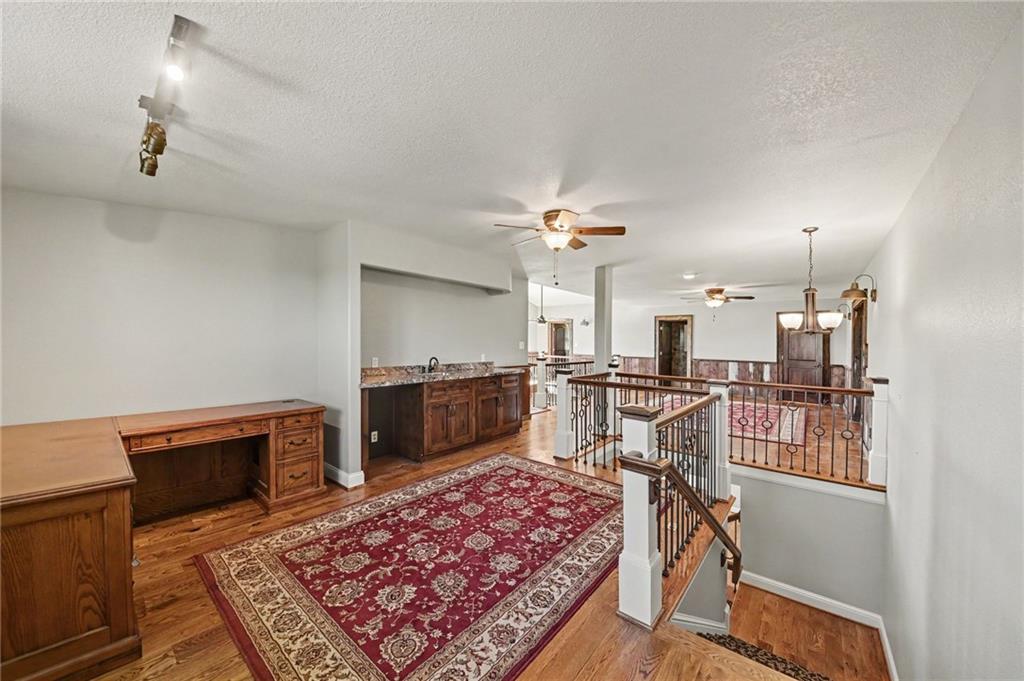 21936 Linwood Road Property Photo 32