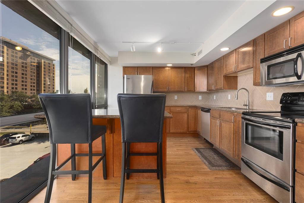 600 Admiral Boulevard Property Photo 8