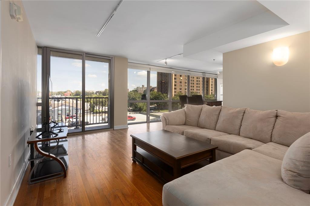 600 Admiral Boulevard Property Photo 12