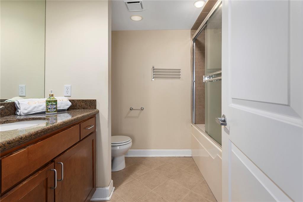 600 Admiral Boulevard Property Photo 21