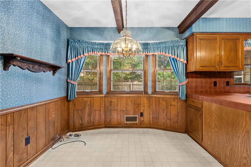 12818 Oakmont Drive Property Photo 11
