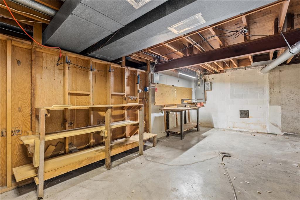 12818 Oakmont Drive Property Photo 35