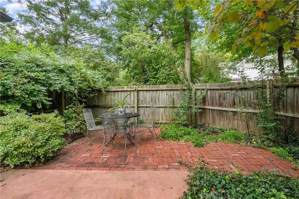 12818 Oakmont Drive Property Photo 38