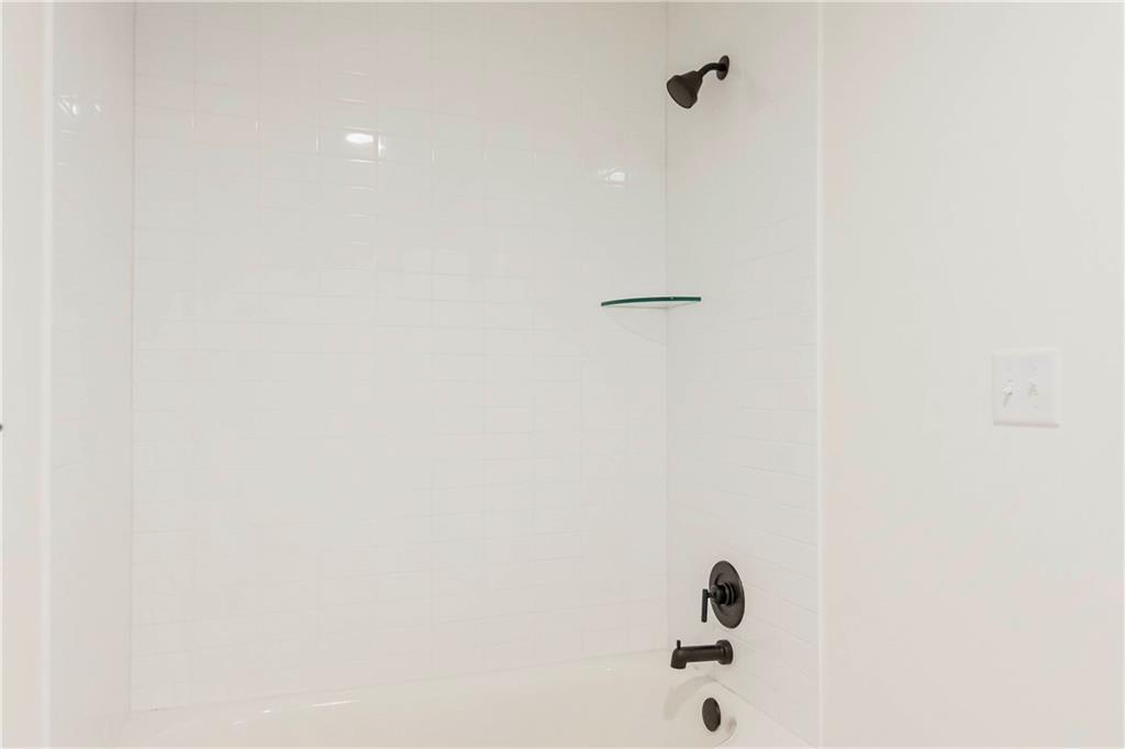23151 W 125th Street Property Photo 32