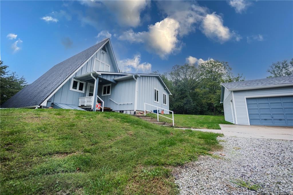 22953 Highway E Highway Property Photo 2