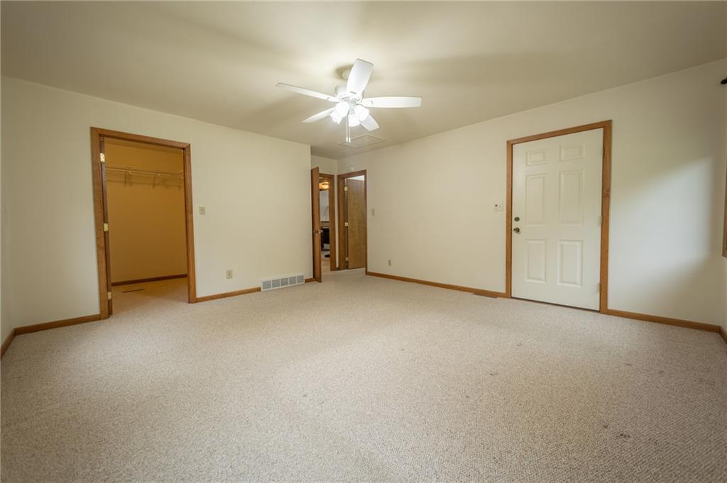 22953 Highway E Highway Property Photo 5