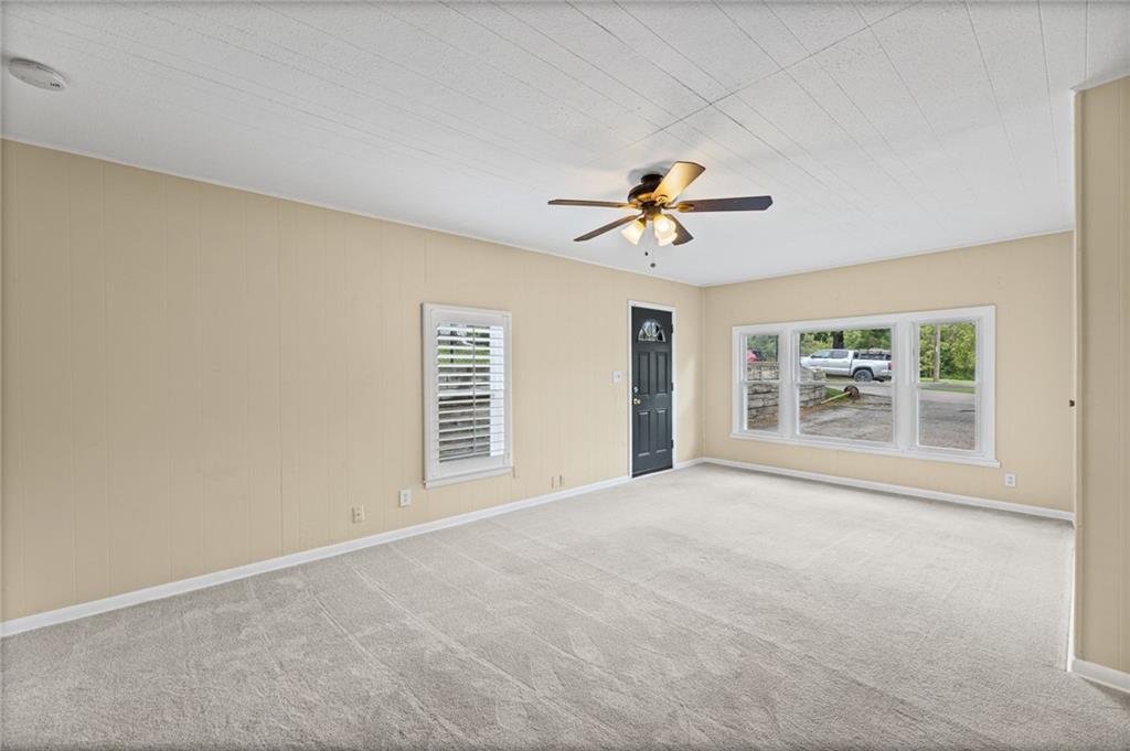 4611 Dover Street Property Photo 11