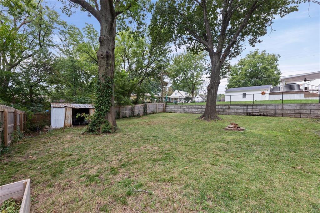 4611 Dover Street Property Photo 29