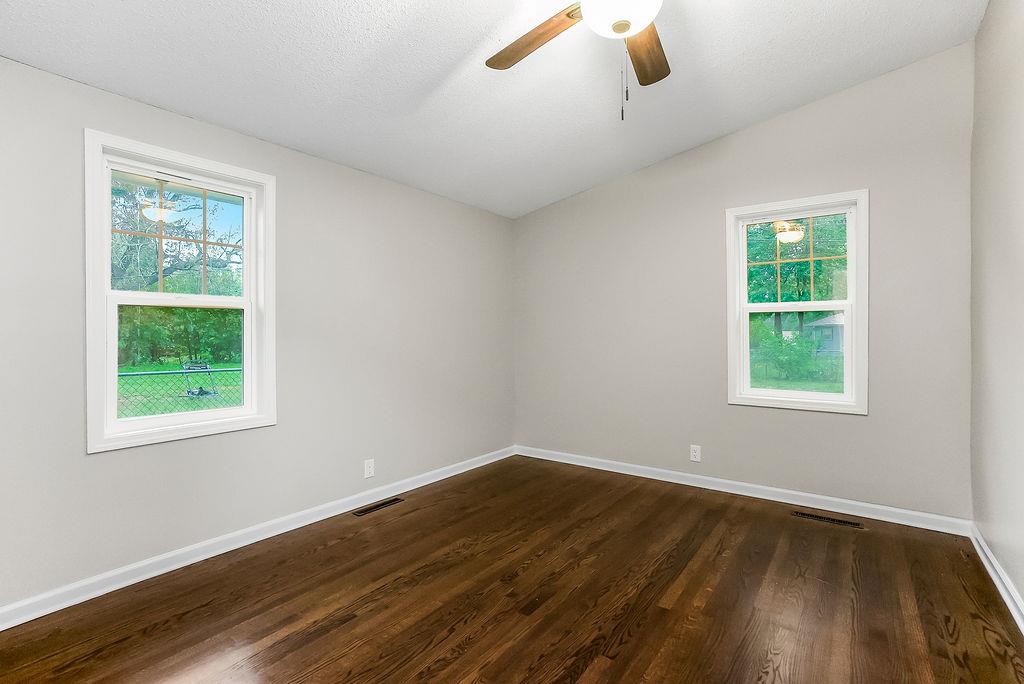 7132 Parallel Parkway Property Photo 18