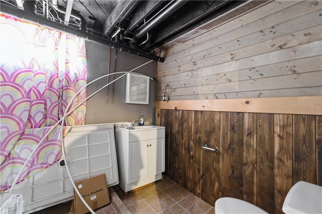 6203 Hedges Avenue Property Photo 21
